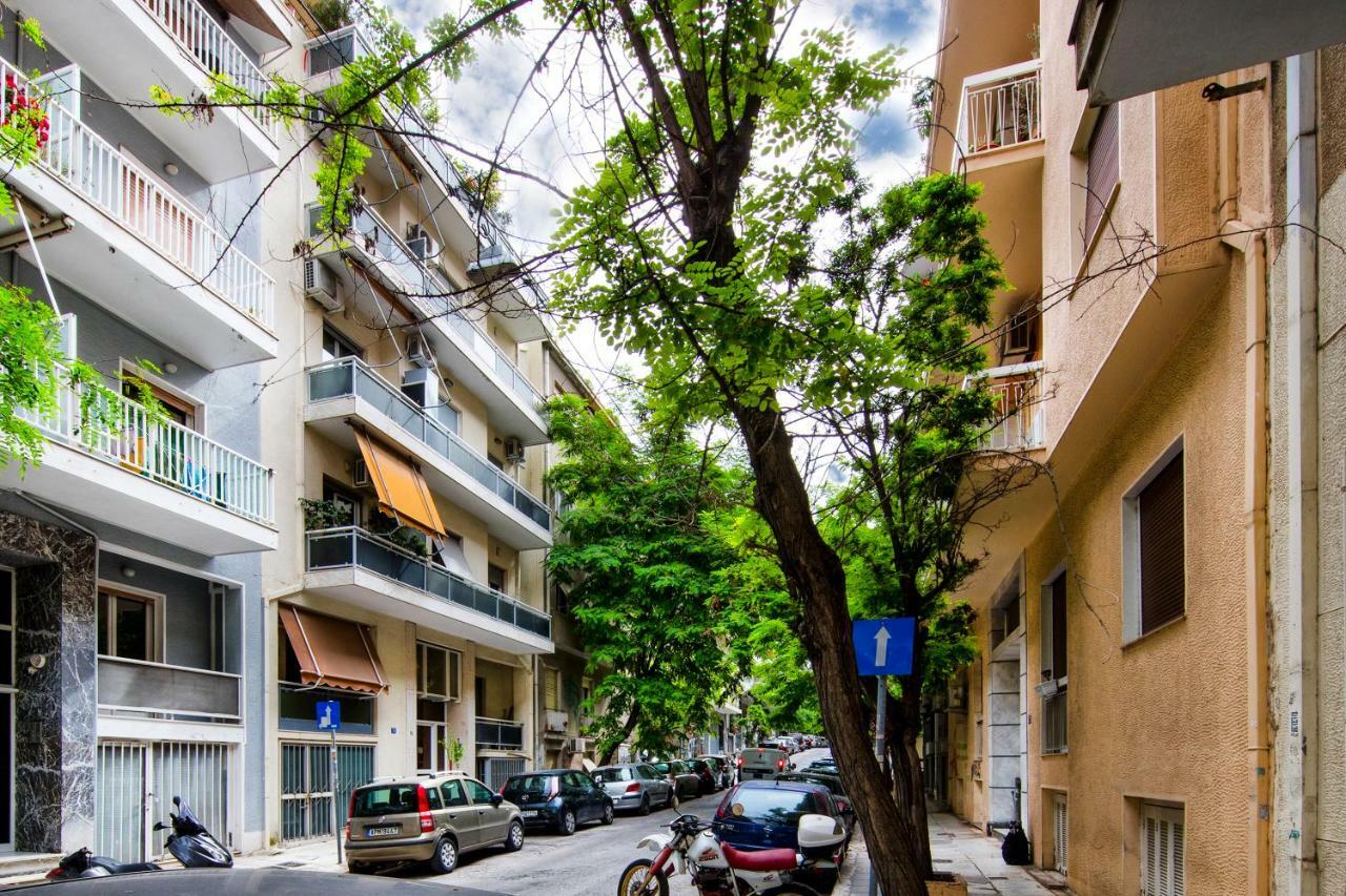 Stunning Αpartment Ιn Τhe Heart Athens. Apartment ภายนอก รูปภาพ
